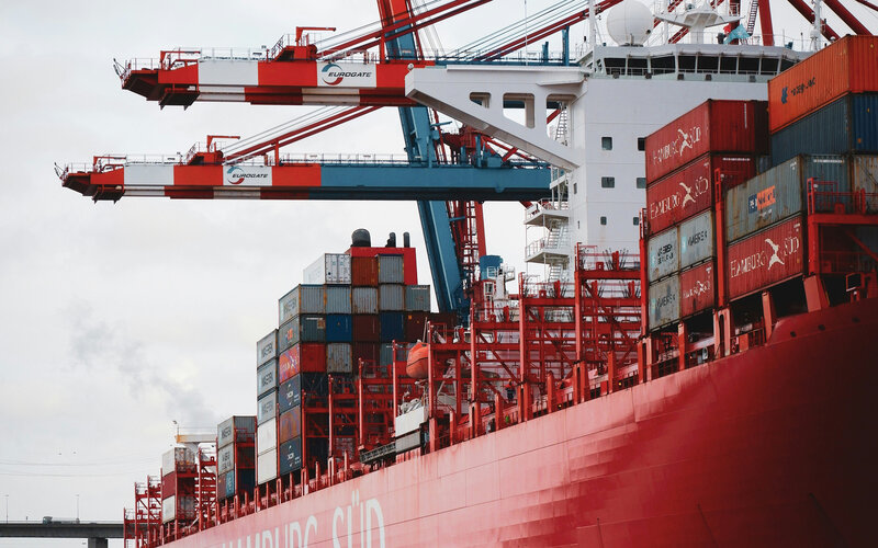 Verband der Industrie- und  Dienstleistungsunternehmen  in der Schweiz (copy 1)