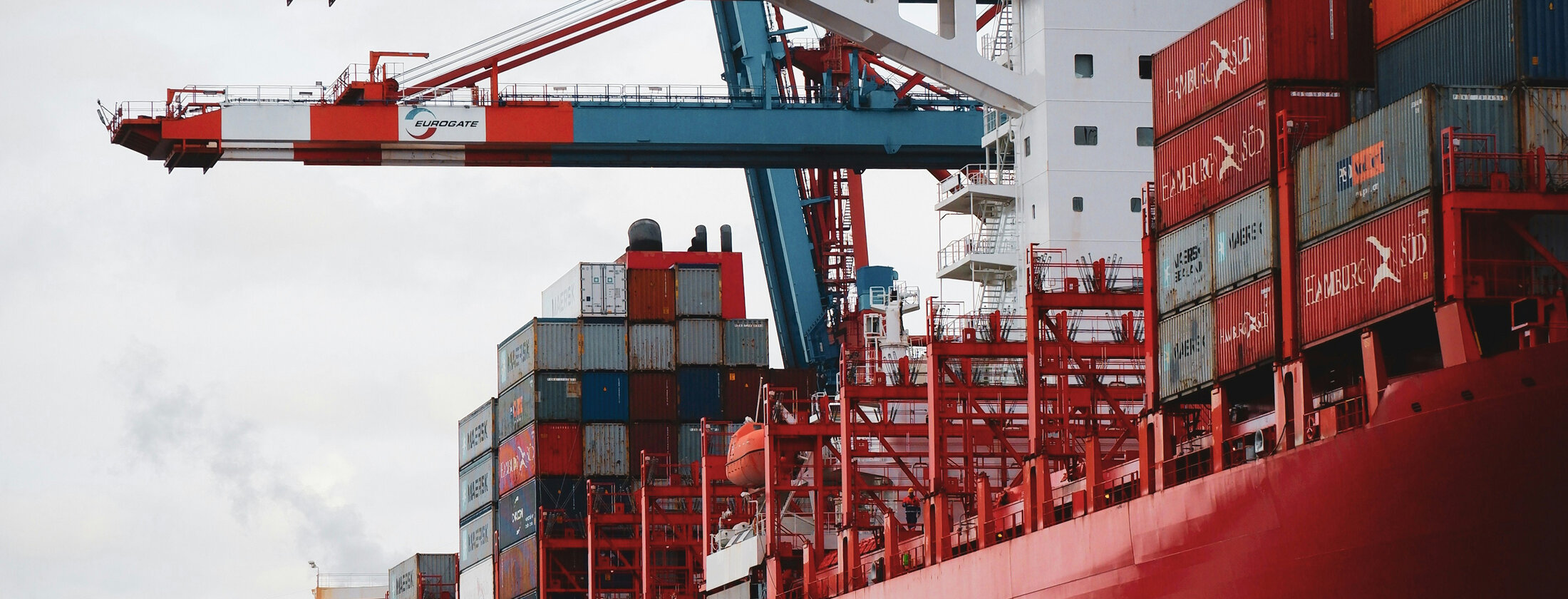 Verband der Industrie- und  Dienstleistungsunternehmen  in der Schweiz (copy 1)